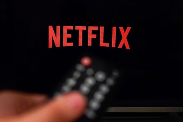 Netflix meltdown as subscribers drop